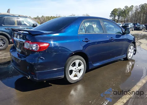 2013 Toyota Corolla S z USA, uszkodzony, nr VIN 2T1BU4EE0DC028305
